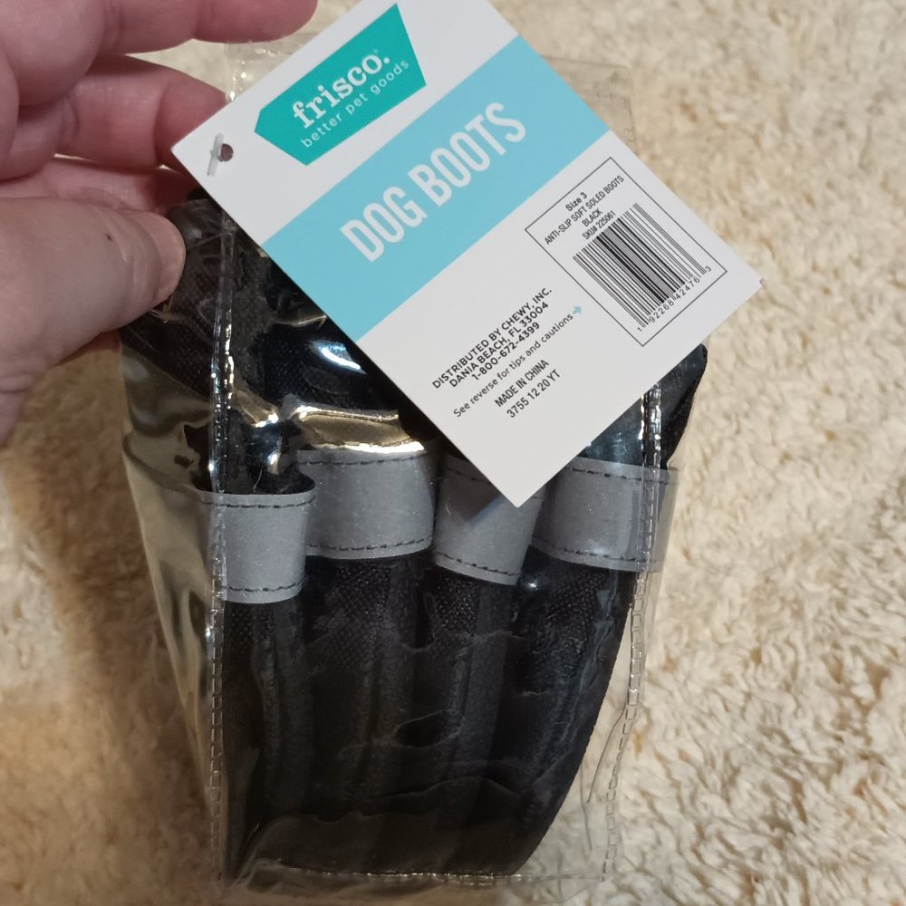 NWT~Frisco's Anti-Slip Soft Soled Black Boots w/ Reflective Strips (Paw Size: 3)